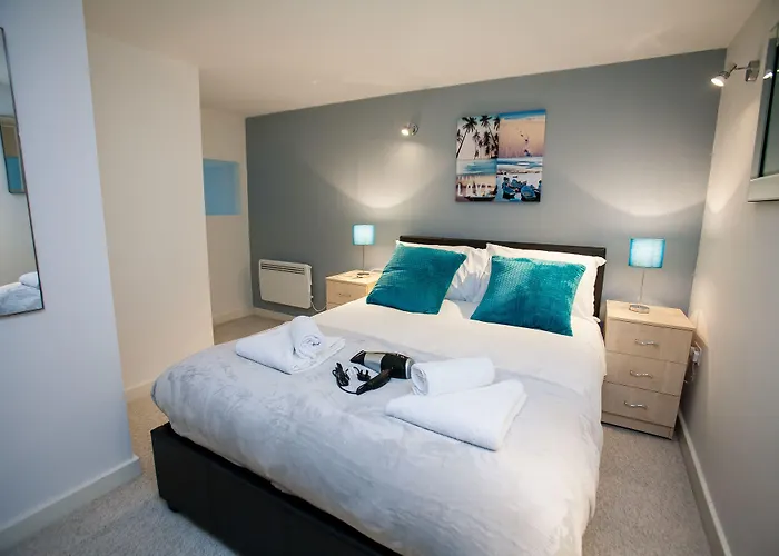 Hamilton Grace - Paramount Apartments